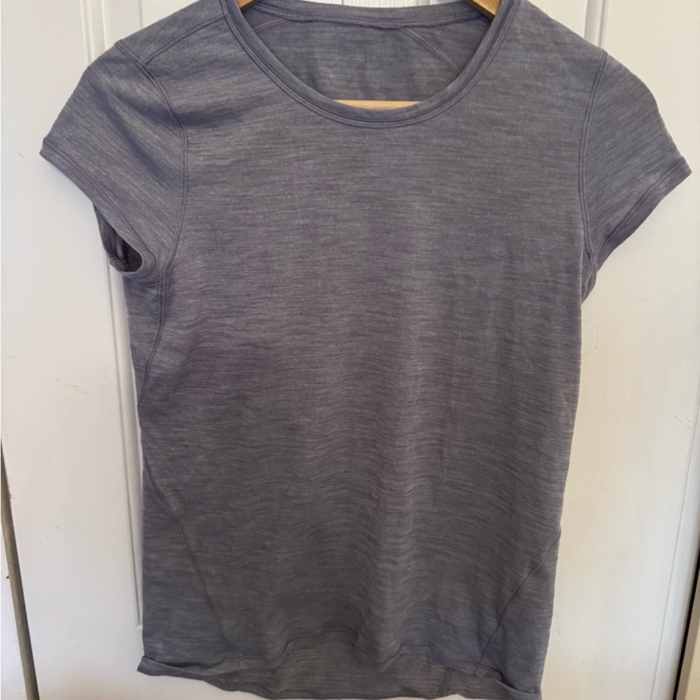 Lululemon athletic tshirt size small